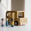 Little Dutch Školní autobus s figurkami dřevěný