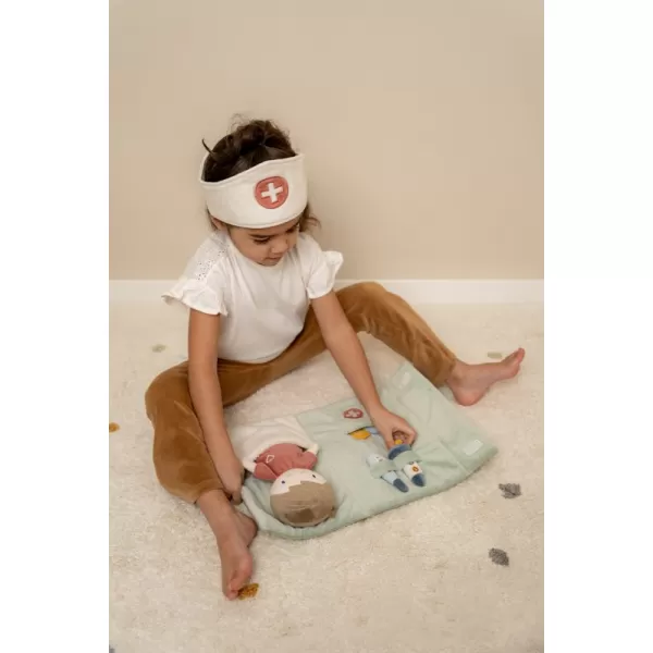 Little Dutch Panenka Jim s lékařskou sadou