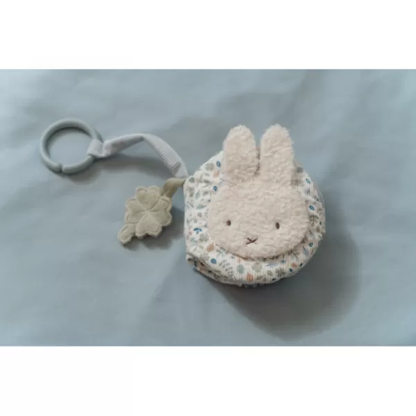 Little Dutch Závěsná textilní knížka králíček Miffy Lucky Leaves