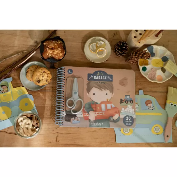 Little Dutch Kniha s vystřihovacími auty Jim