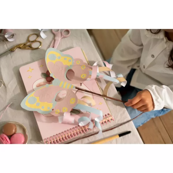 Little Dutch Kniha s vystřihovacími maskami Rosa